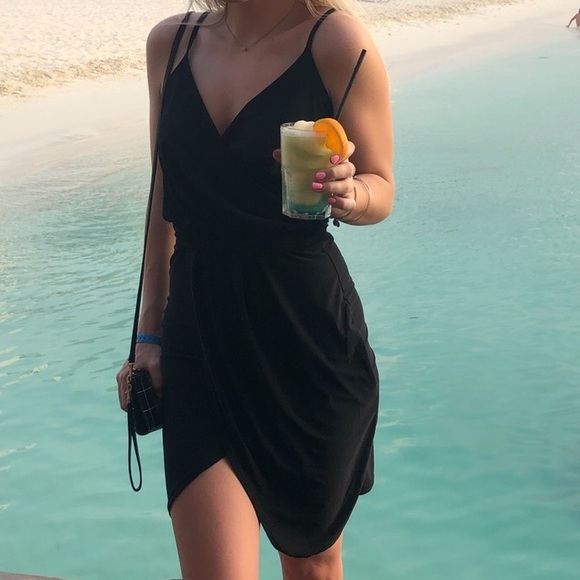 Boohoo Dresses & Skirts - Little black dress